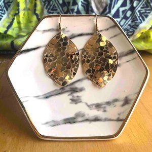 Eye-catching leaf statement earrings, gold colour